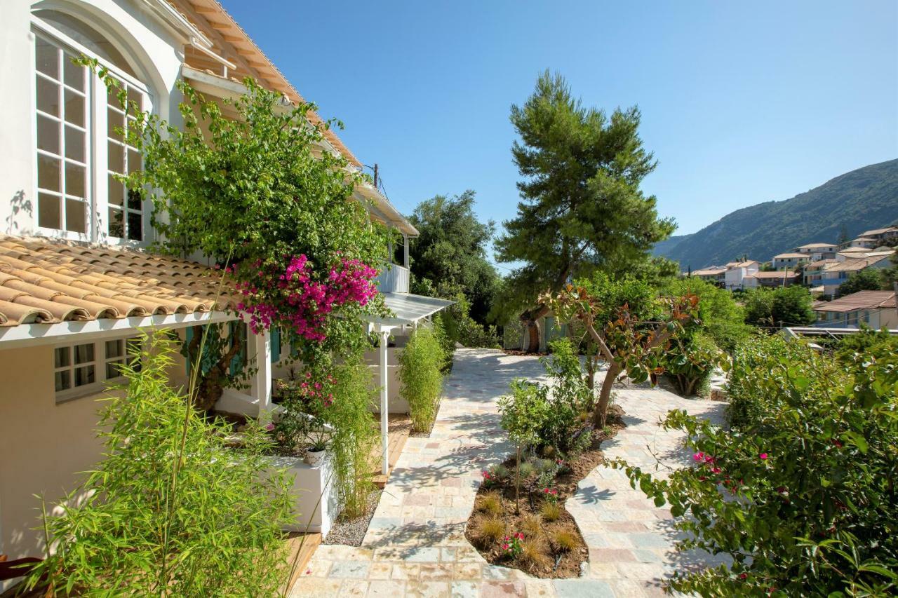 Odyssey 2* Agios Nikitas